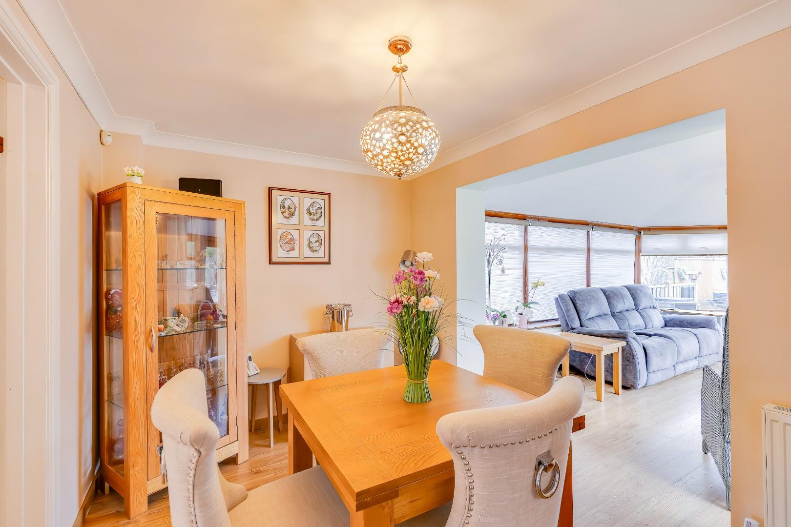 2 Priory Gardens, Barry, CF63 1FH